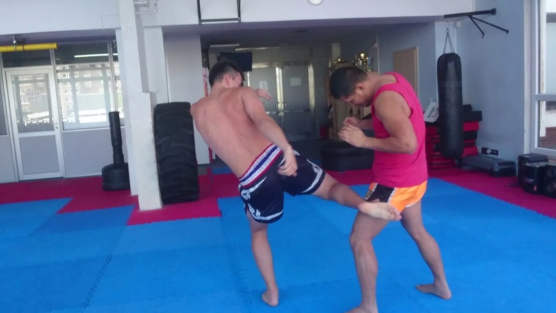 Muay Thai Techniques Khom Phiphitsala Muay Thai and Thaibox in Prague,
