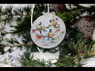 Decoupage Tutorial - Acrylic Medallion with Stand - DIY Tutorial