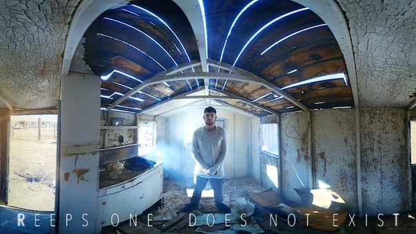 Reeps One , 3 D , Wabbpost : Does Not Exist VR Beatbox with 3 D