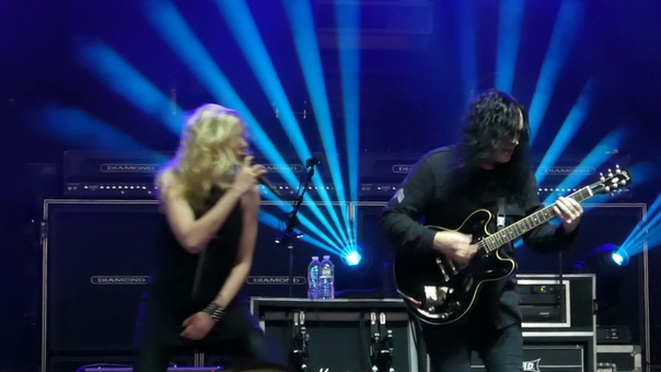 Prisoner The Pretty Reckless BBT Pavilion Camden, NJ 5, 20,