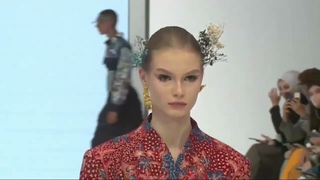 Wilsen Willim Ready to Wear Fall Winter 2022 ’ODE TO MOTHER EARTH’ at Jakarta Fashion Week 2023