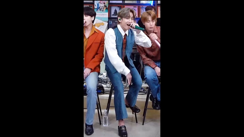4k Dynamite Stage CAM ( V focus) 세로버전 NPR Tiny Desk Concert BTS
