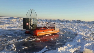 Аэролодка по торосам, 1-й трескучий лёд на море. Складная аэроустановка Ураган.