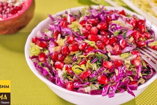 Салат из капусты с гранатом. Невероятно вкусный и легкий салат | ГОТОВИМ ДОМА с Оксаной Пашко