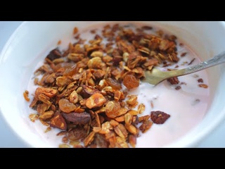 HEALTHY GRANOLA that saves my time in mornings