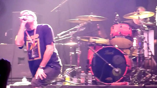 I Like Food Clean Sheets, by Descendents ( Groezrock,