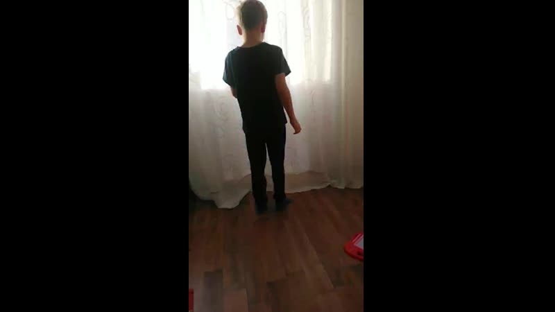 Пока мама на