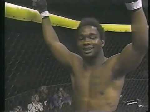 бойня Charles Bennett vs Todd