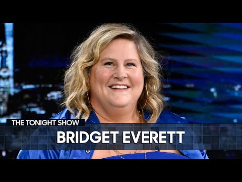 Bridget Everett Serenaded Ric Flair While Sitting on Charles Barkleys