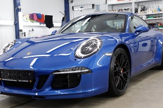 Porsche 911 Carrera 4 GTS Detailing Ever Glass