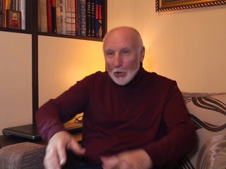 Коллекционер икон Ю.Мануйлов: Двух одинаковых икон не бывает