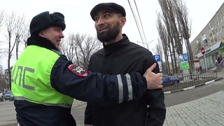 Стоп- Хам. Эвакуация автомобилей бородач приехал на мерсе, возомнил себя царём и уехал.