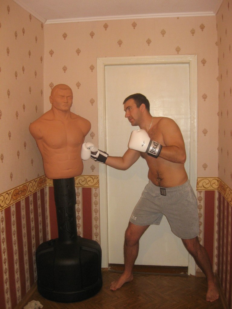 Руслан Нерода | Саки