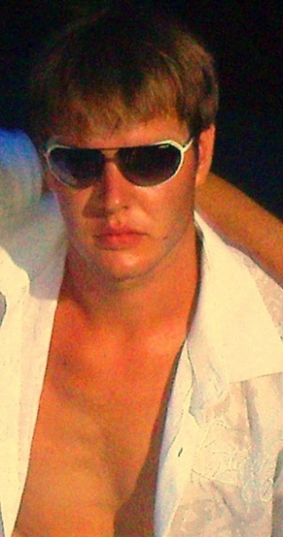 №15, Саня Безсенний №15, Саня Безсенний