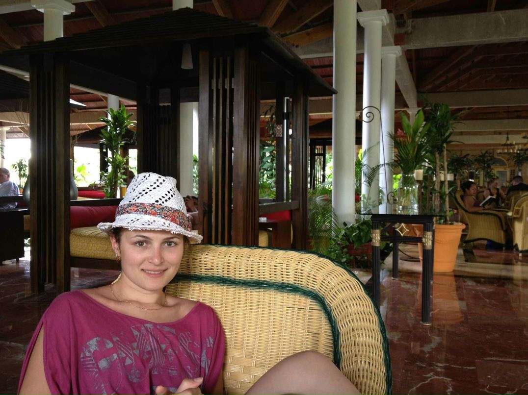 Анна Зданович | London