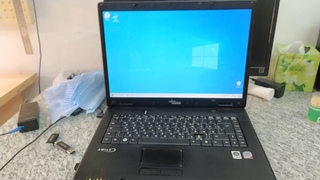 Ноутбук у пенсионера Fujitsu Siemens