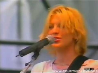 Hole-Violet Live