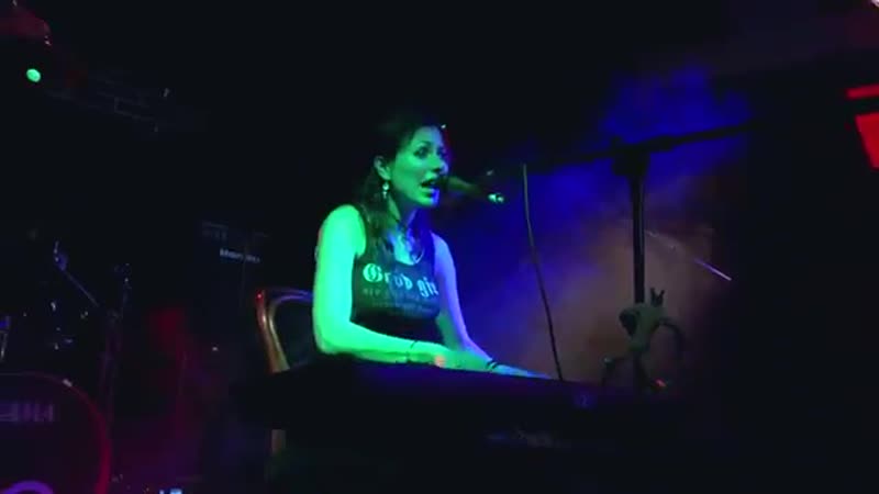 Absent Sunday Split in two (live Алиби , ТАВЕРНА