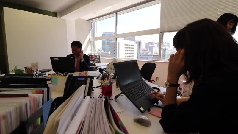 Day in the Life of a Typical Japanese Office Worker in