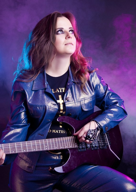 Ира Кама-Ева Emilira | Barcelona