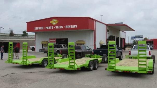 behind the scenes for the Texas Truck