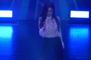 4K 180203 (Chungha) -  Random Dance 4K Fancam by  @