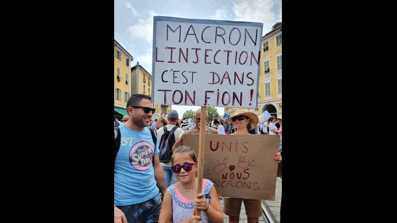 MACRON LINJECTION METS LA DANS TON