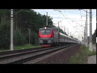 Электровоз ЭП20-064 (ТЧЭ-6) со скорым поездом №042Ч Великий Новгород - Нижний Новгород.