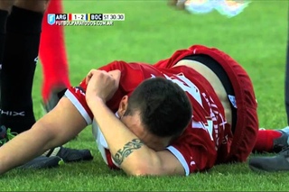 Álvarez se guardó la roja. Argentinos 1 Boca 2. Fecha  Primera División