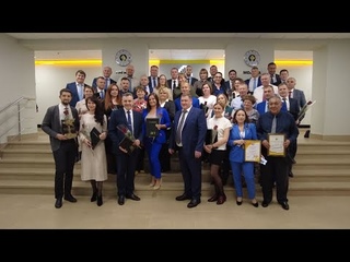 Лучших сотрудников РН-Няганьнефтегаза наградили ко Дню нефтяника