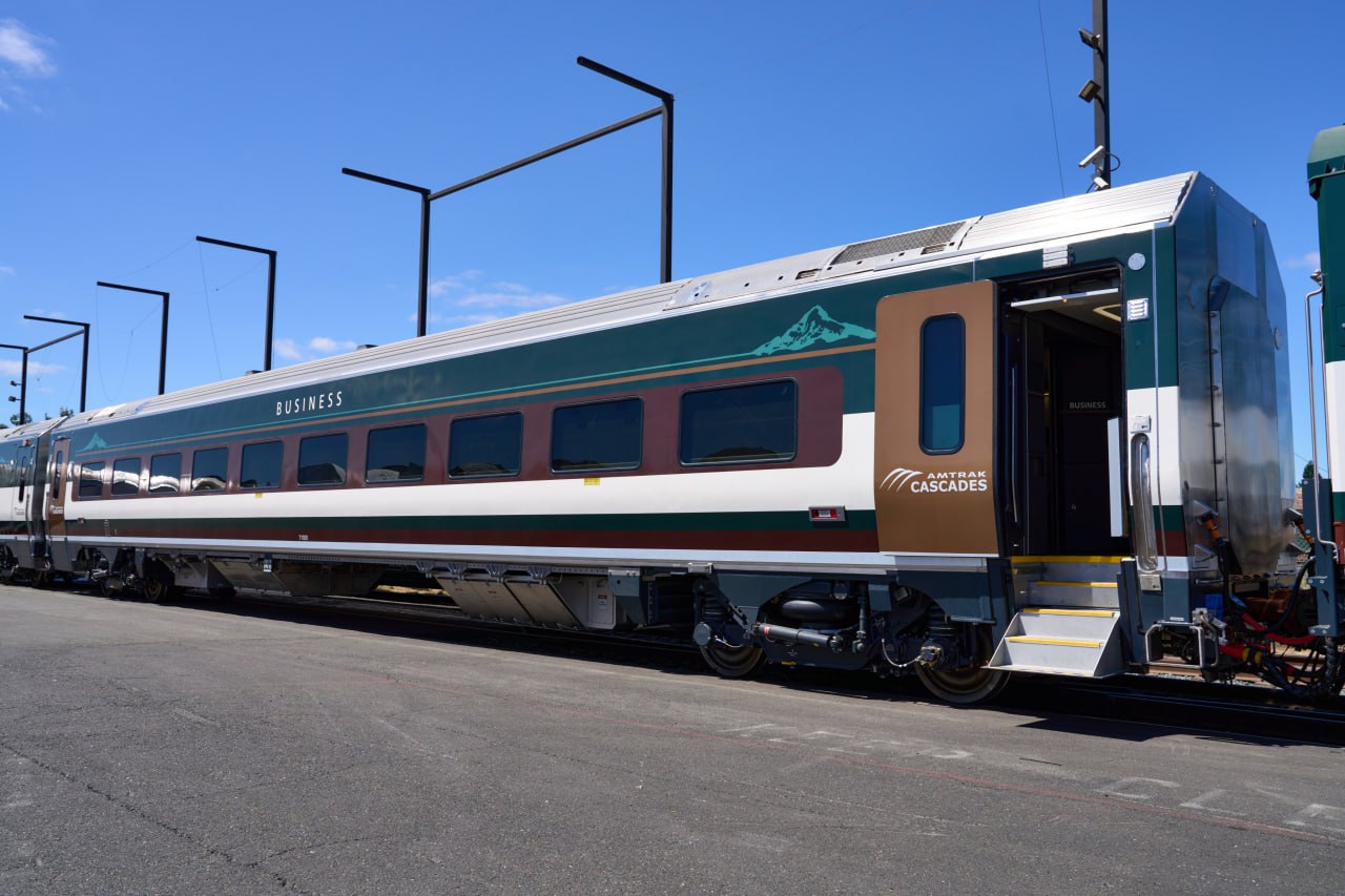 Siemens Mobility отправила на испытания первый push-pull поезд локомотивной тяги Venture Это картинка