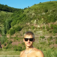 Коля Стефінів