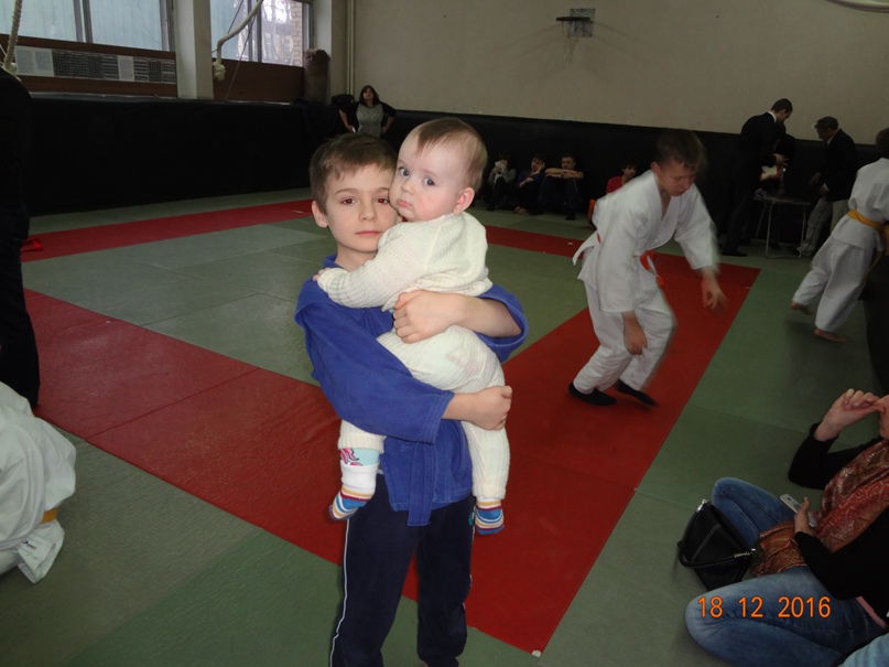 Владимир Евстратов |