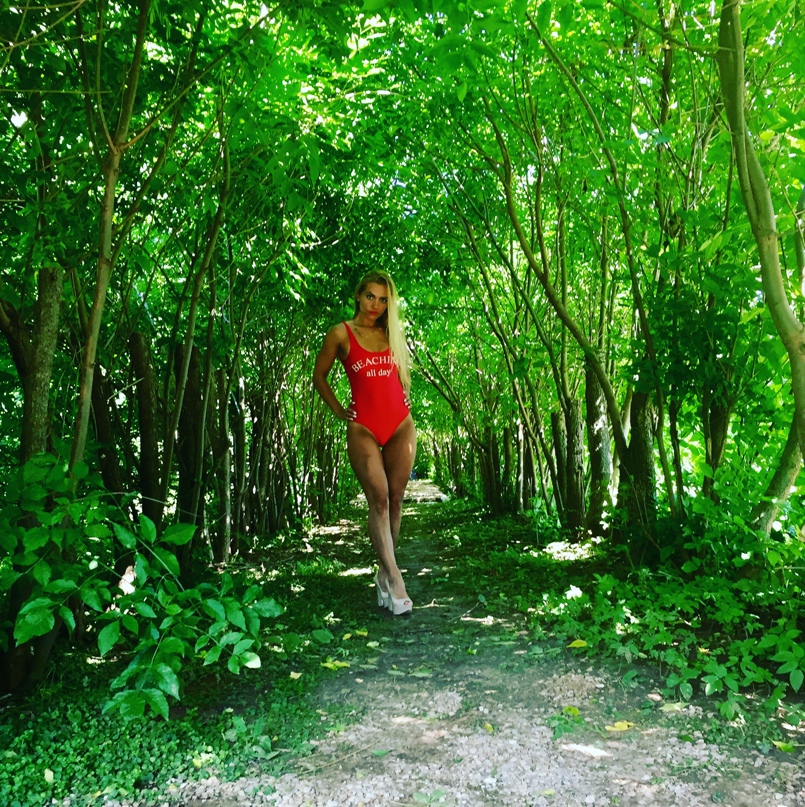 Анна Соколова |