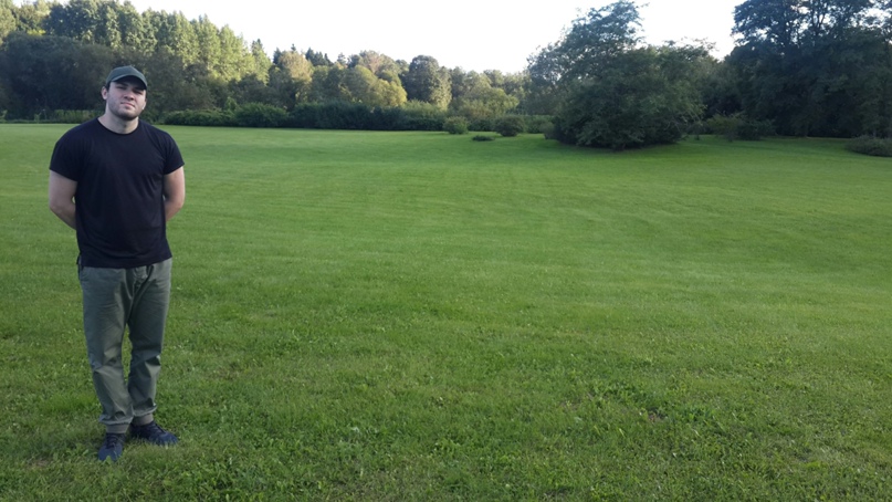 Андрей Лаптев Λ |