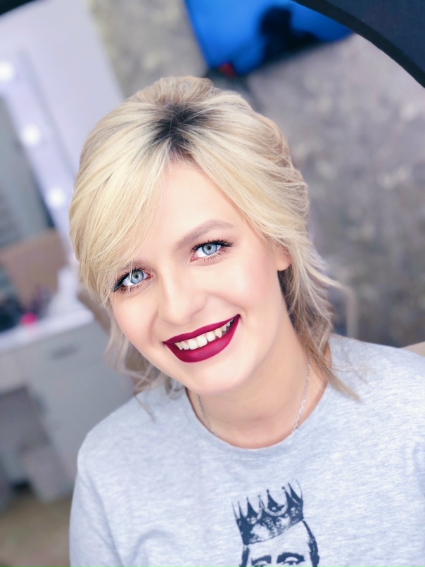 Аксинья Мещерякова -----AXY------ |