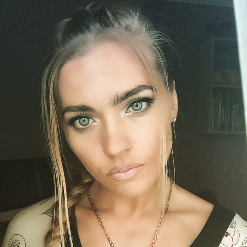 Анна Соколова |