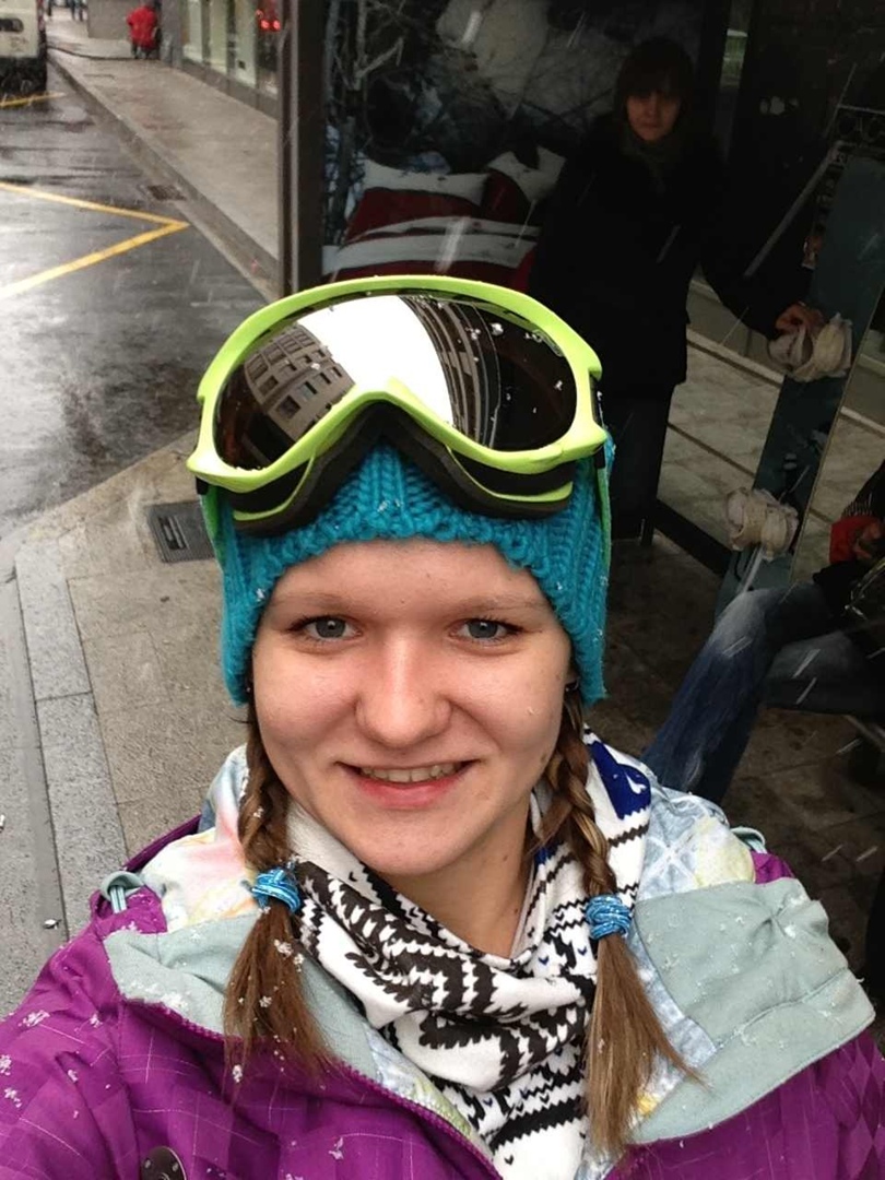 Юля Жизни ツ С УлЫыБкОЙ пО | Москва