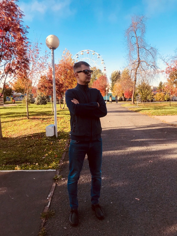 Алексей Тихонов |