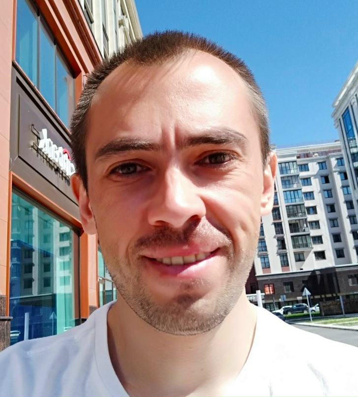 Роман Попов |