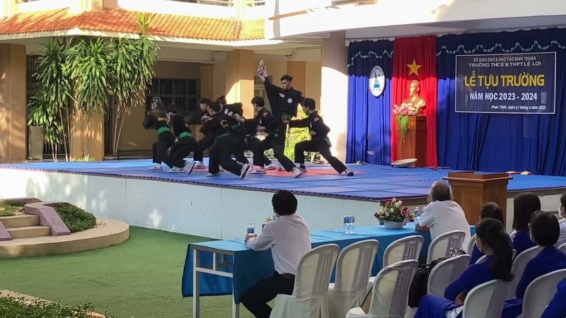 Võ nhạc: Nam Quốc Sơn Hà ( Môn phái Lam
