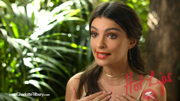 Hot Lips Lipstick feat. Emily Ratajkowski : Hot Emily, Charlotte
